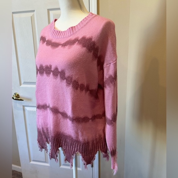 Davi & Dani Pink Tie-Dye Distressed Hem Knit Sweater Size Medium - Picture 5 of 7